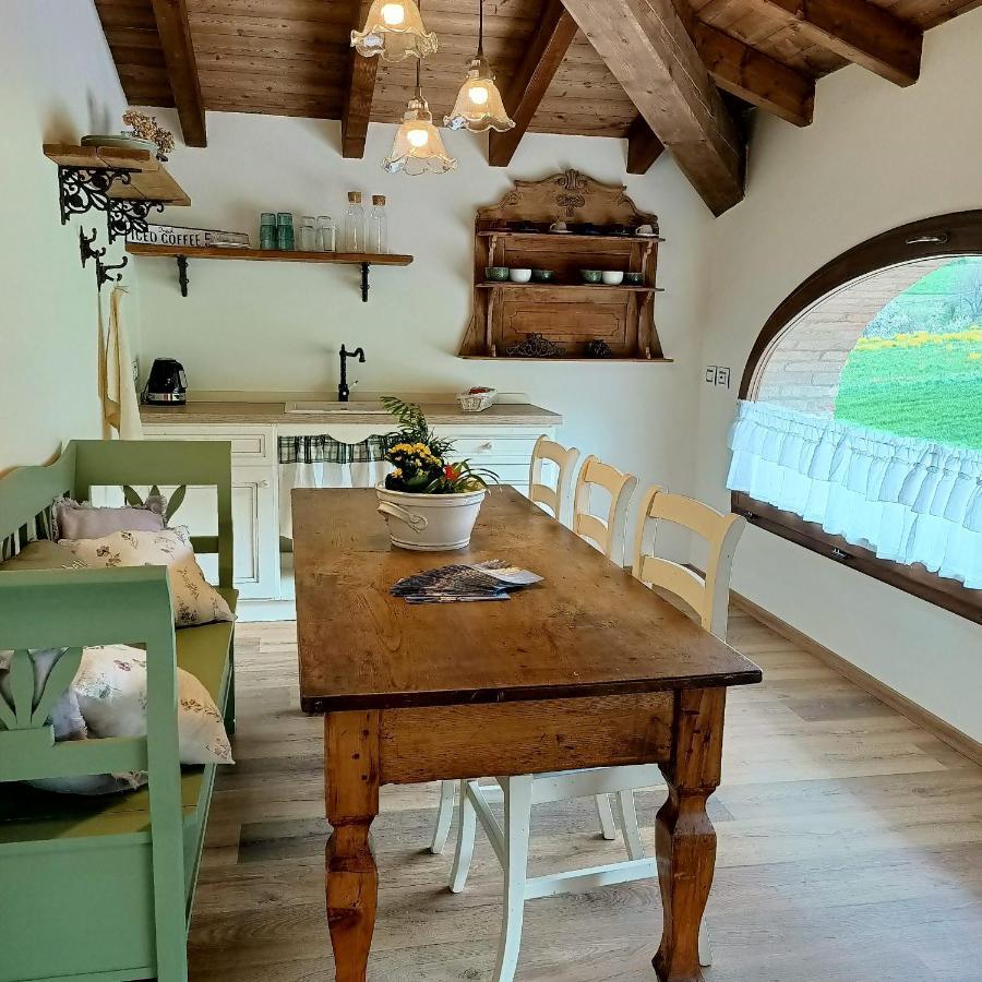 Agriturismo La Casetta - Ospitalita Rurale Familiare Montese Exterior photo